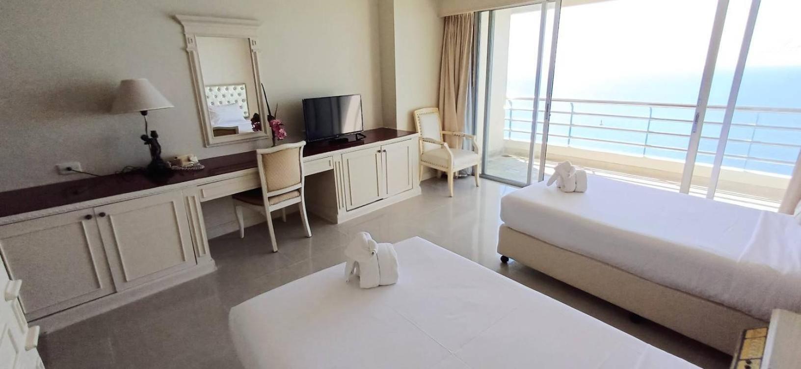 Adriatic Palace Hotel Pattaya Esterno foto