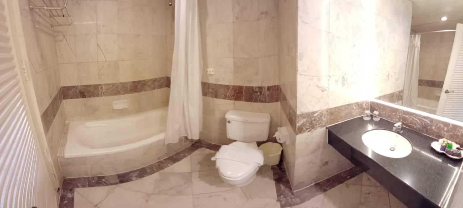Adriatic Palace Hotel Pattaya Esterno foto