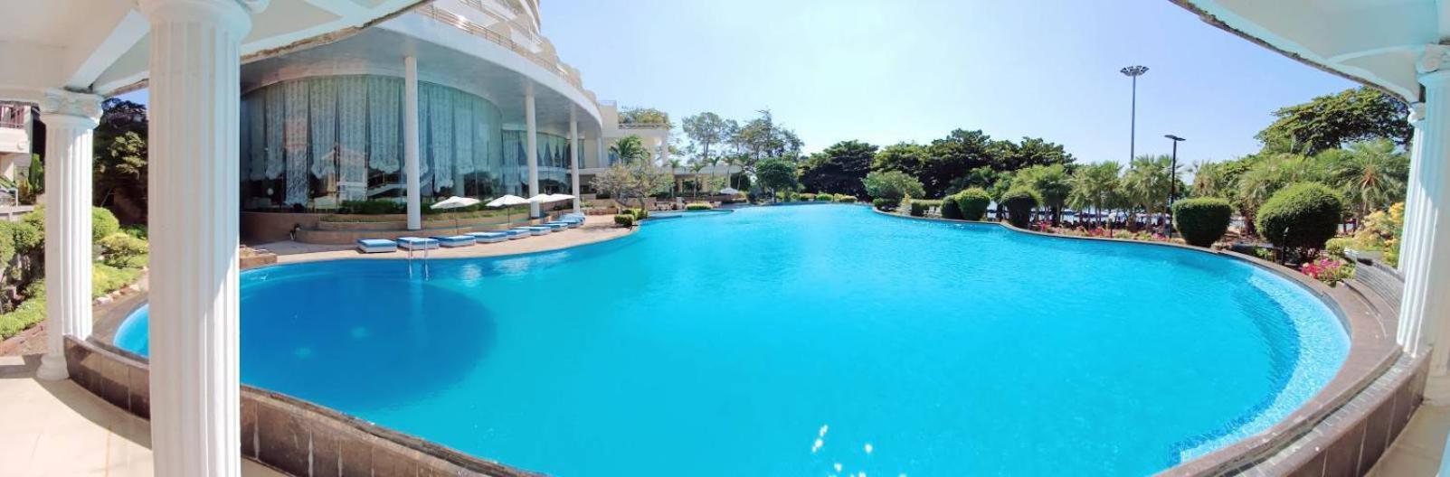 Adriatic Palace Hotel Pattaya Esterno foto